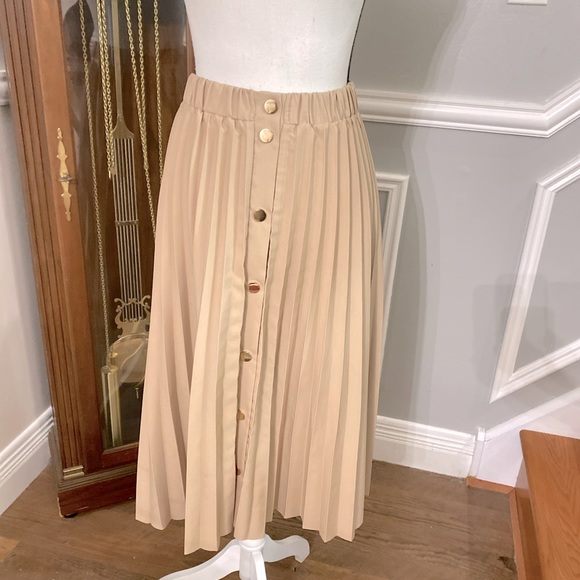 Byinns Button Down Ruffle A-Line skirt - Picture 2 of 4